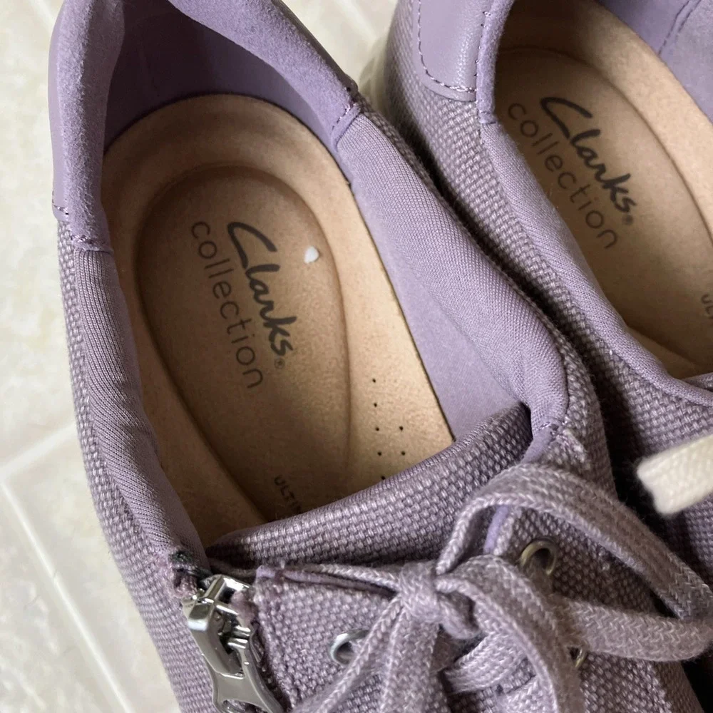 Clarks Caroline Echo Womens 9.5M Lilac Canvas Zip Lace Sneakers‎ New